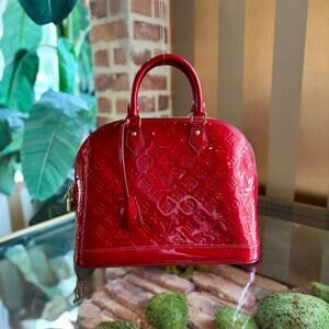 LOUIS VUITTON Vernis Alma GM